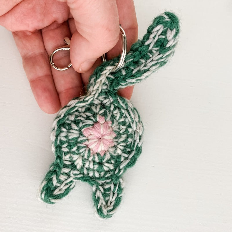 lucky green cat butt keychain Knot By Gran'ma