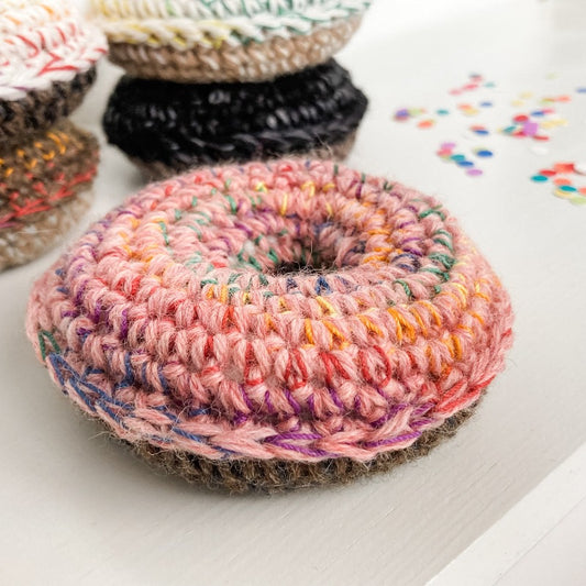 Knot By Gran'ma Cat Toys Rainbow Pink Chocolate Catnip Donut Cat Toy
